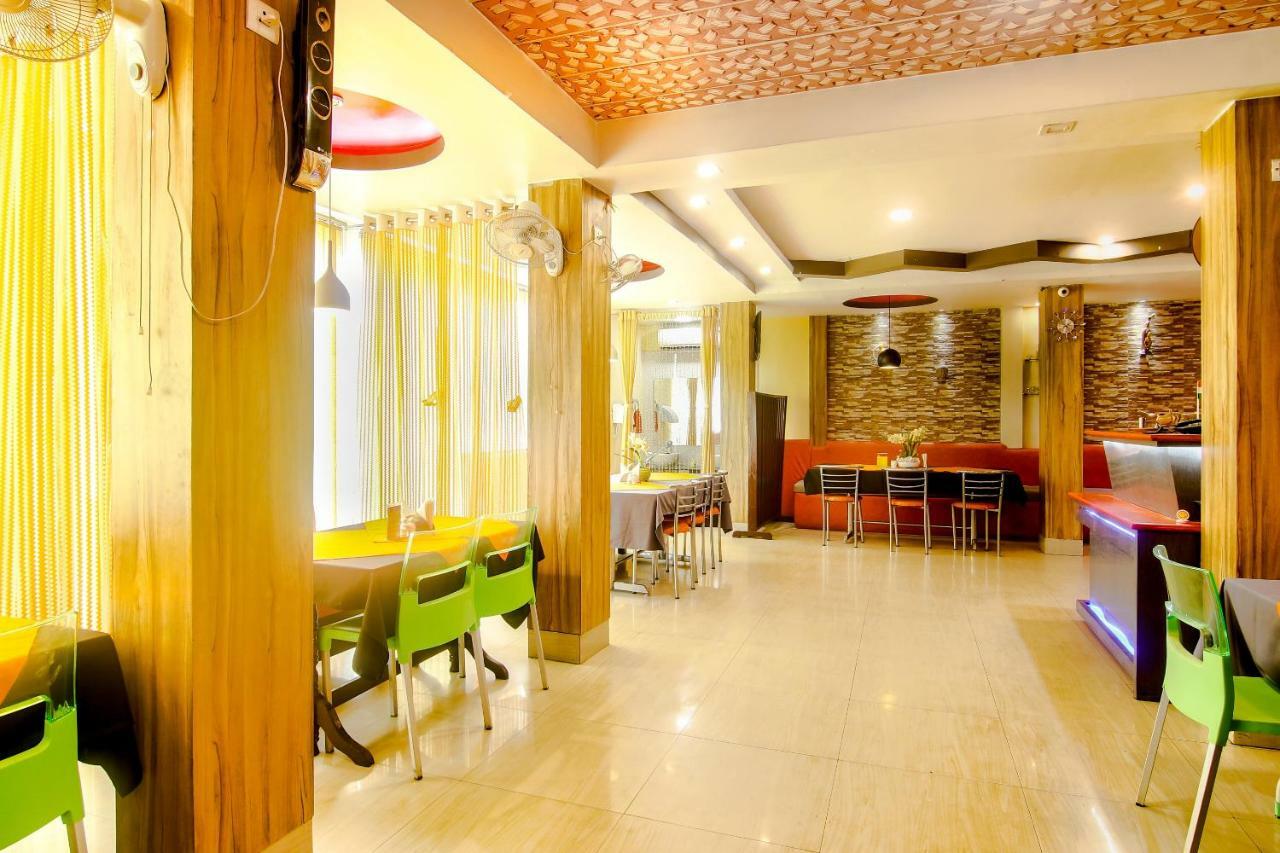 Oyo Dayal Residency Tezpur מראה חיצוני תמונה