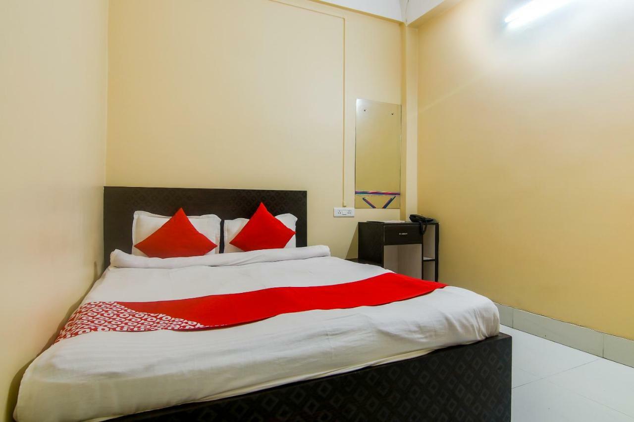 Oyo Dayal Residency Tezpur מראה חיצוני תמונה